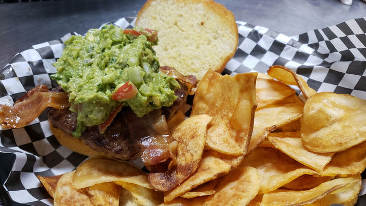 bacon guac burger.jpg