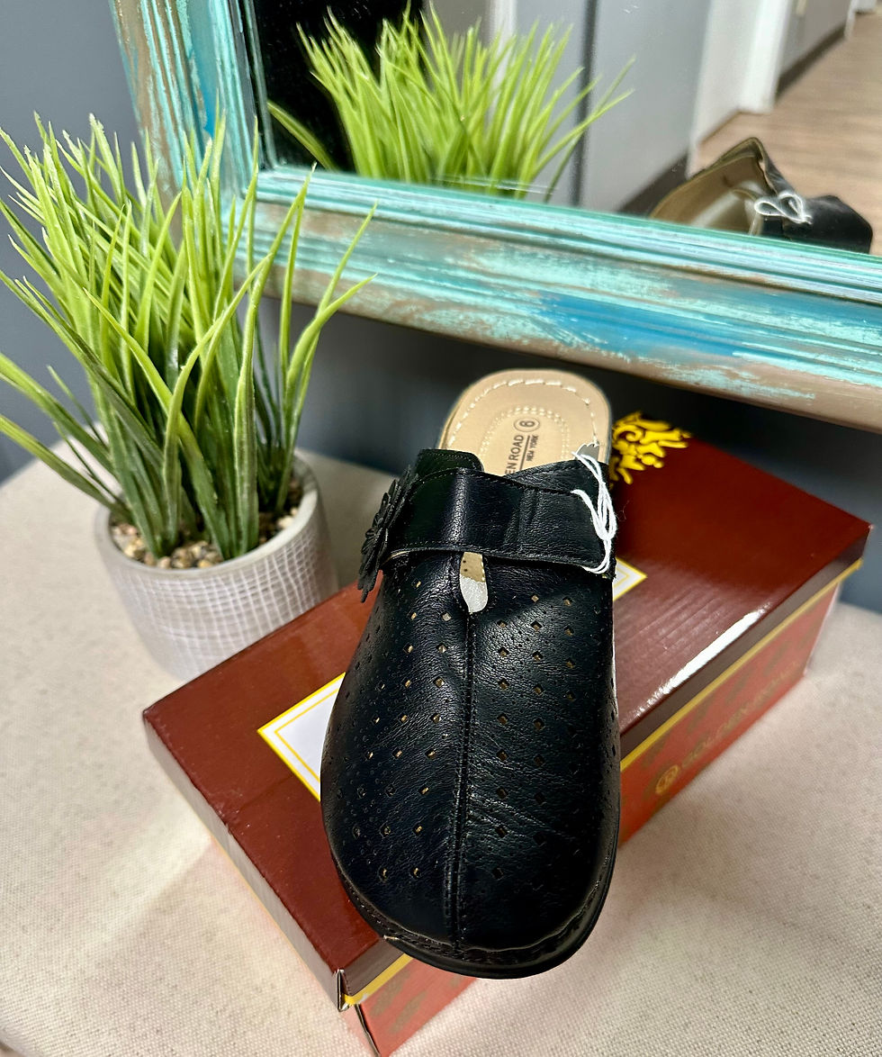 Thumbnail: Perforated Flower Mule