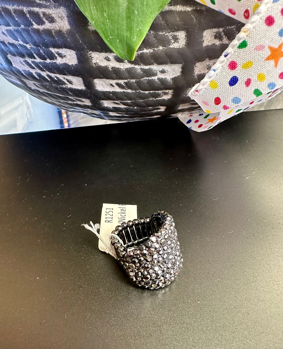 Thumbnail: Layered Stone Ring