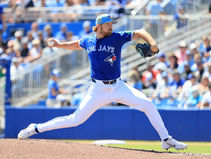 Toronto Blue Jays Explode Early Behind Power Surge in 14 - 1 Spring Training Rout of Tampa Bay Rays