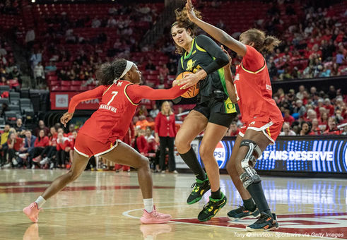 Ehis Etute Leads Oregon to 68-61 Win Over No. 16 Maryland With Career High Performance