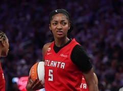 Atlanta Dream Dominate Golden State, Take 2-1 WNBA Finals Lead.