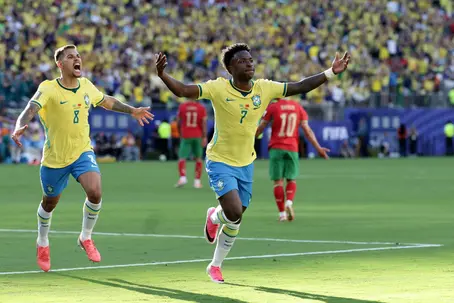 Ancelotti Says Brazil Let World Cup Nerves Take Over in Draw With Morocco.