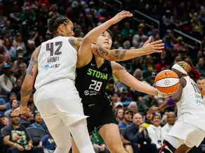 Howard and Gray Lead Atlanta Dream to Comeback Win Over Seattle Storm