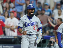 Dodgers Edge Phillies 4-3 Behind Snell's Dominance, Freeman’s Defensive Heroics to Take 2-0 NLDS Lead