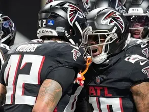 Falcons Beat Saints 19 to 17 as Panthers Clinch NFC South in Late Season NFL