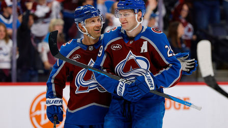 MacKinnon scores twice as Avalanche open season with 8-4 win over Kings