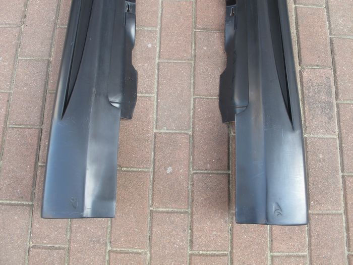 Thumbnail: MB 10-13' W207 E-CLASS WALD STYLE SIDE SKIRT-PAIR