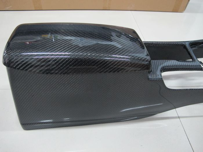 Thumbnail: NISSAN GTR/GTT R34 RHD CENTRE CONSOLE REPLACEMENT