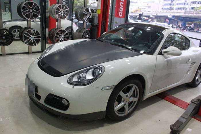 Thumbnail: 04'-12' PORSCHE CAYMAN 987 TECHART HOOD