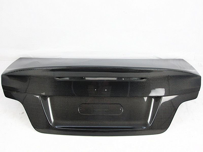 Thumbnail: BMW E82 1M CSL STYLE TRUNK
