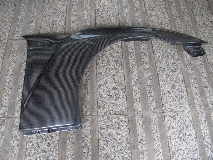 Thumbnail: 08-16' GTR R35 OEM STYLE FRONT FENDER W/ VNET-PAIR