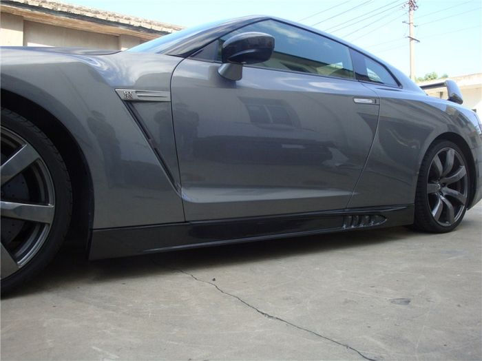 Thumbnail: 08-16' GTR R35 WI STYLE SIDE SKIRTS