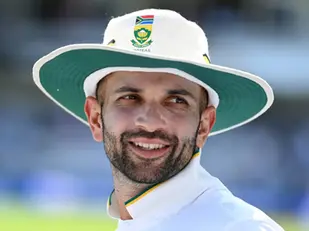 KRIEKET: Maharaj gee Suid-Afrika beheer met uitstekende sewe paaltjies