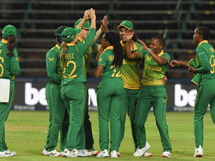 KRIEKET: Proteas Vroue beklink hulle reeks na nog 'n oorwinning