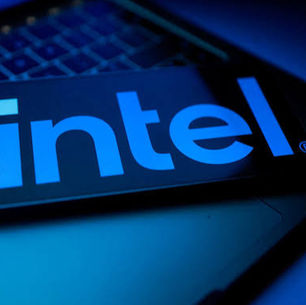 INTEL PLANS $15 BILLION SHARE SALE AS TURNAROUND RALLY LIFTS STOCKS