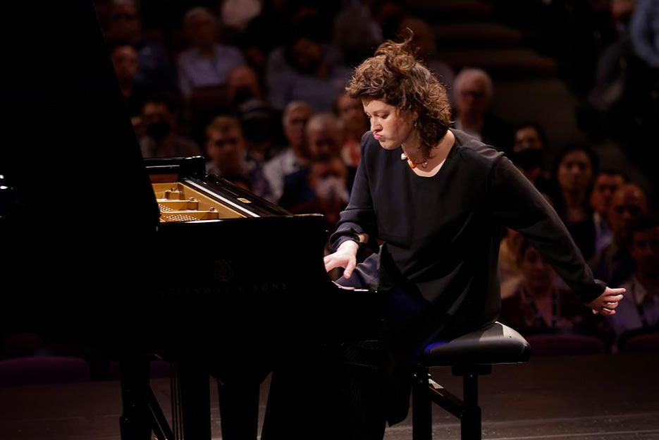 Anna Geniushene, Piano
