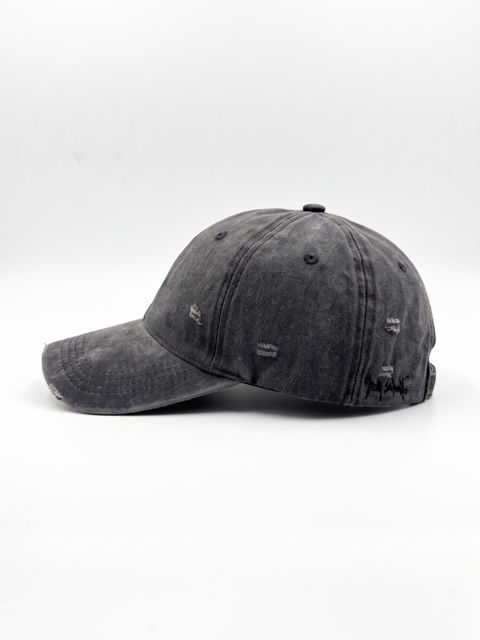 Miniatura: THE REBEL HAT
