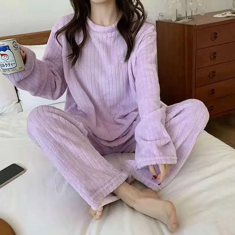 Thumbnail: Women’s Warm Coral Velvet Jacquard Pyjama Set – Cozy Winter Sleepwear