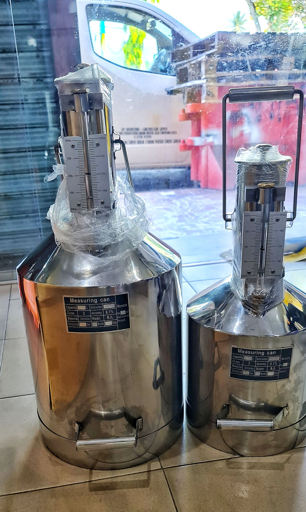 Thumbnail: Calibration Measuring Tank