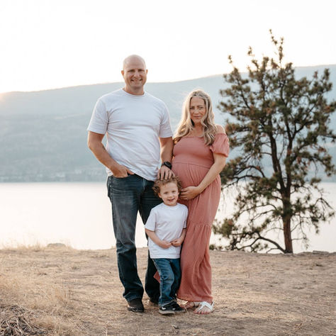 Maternity / Family Photo Session - A&G