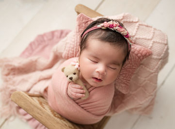 studio newborn photography in Corpus Christi, best newborn portrait studio Corpus Christi
