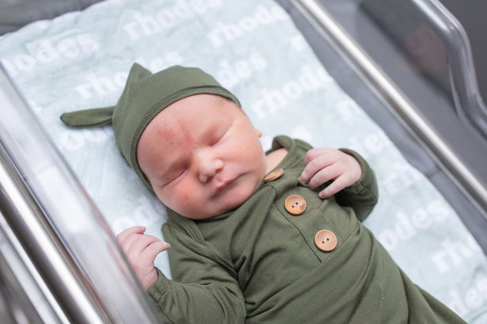 corpus christi fresh 48 photography, fresh 48 photographer near me, professional fresh 48 photos, professional newborn hospital photography