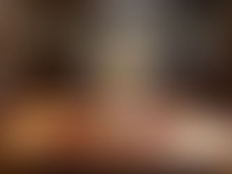 Bursa'nın meşhur lezzeti İskender kebabı, tereyağı dökülerek servis ediliyor.