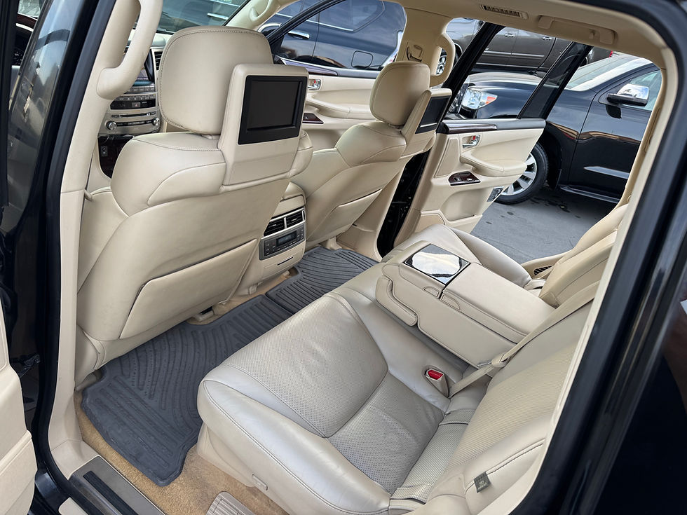 Thumbnail: 2013 Lexus LX 570