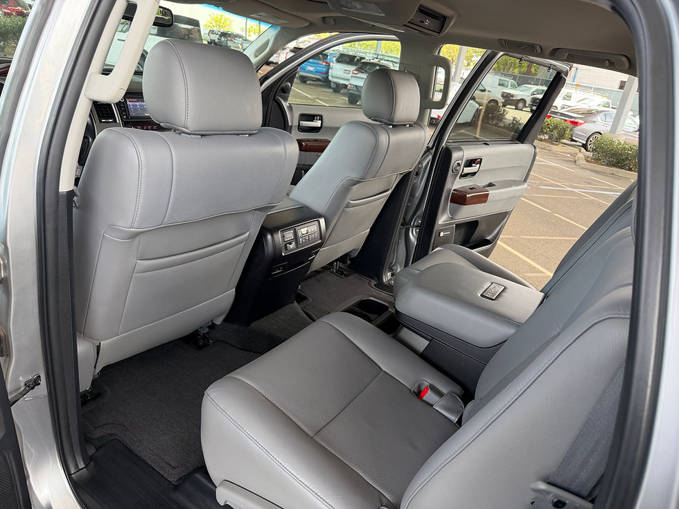 Thumbnail: 2016 Toyota Sequoia Platinum 4x4 w/ 77k Miles