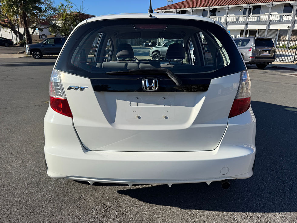 Thumbnail: 2012 Honda Fit 5-Speed