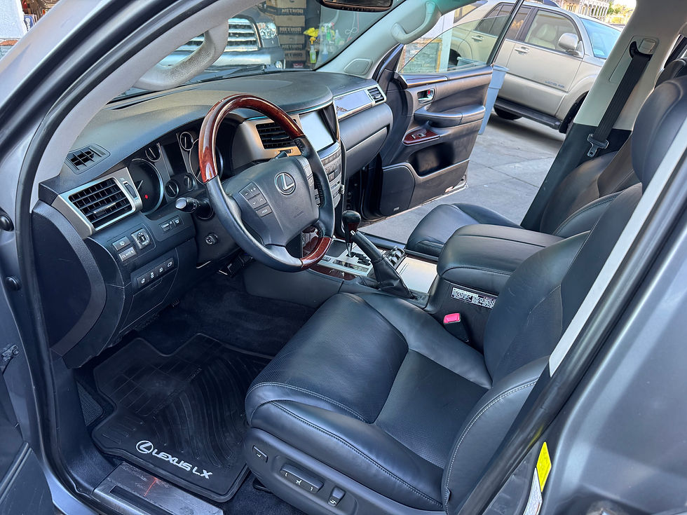 Thumbnail: 2015 Lexus LX 570