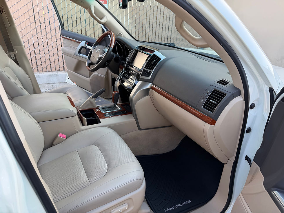 Thumbnail: 2013 Toyota Land Cruiser