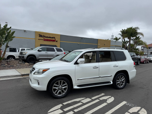 2014 Lexus LX 570