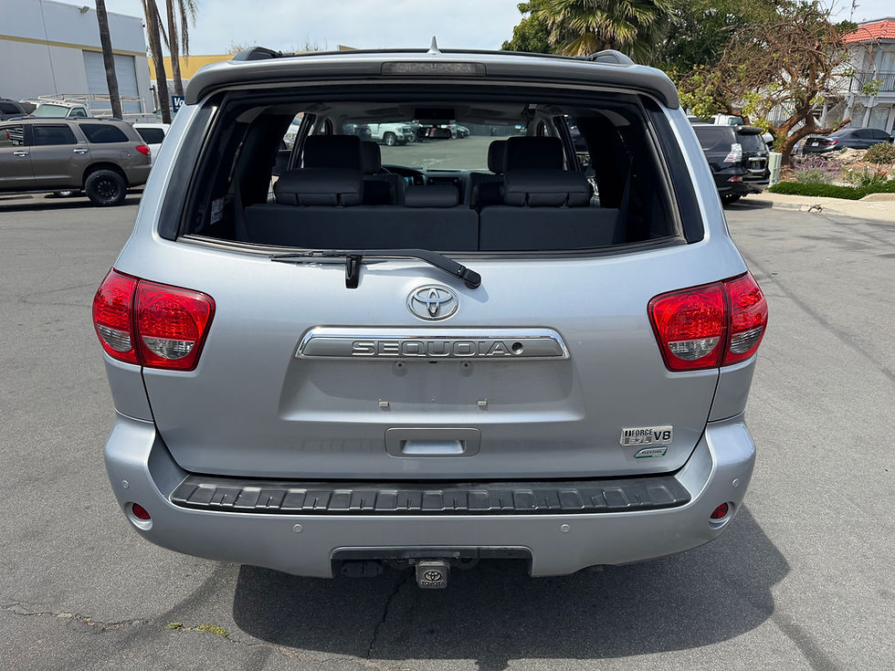 Thumbnail: 2016 Toyota Sequoia Platinum 4x4 w/ 77k Miles