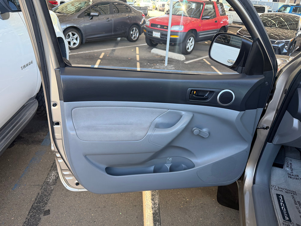 2006 Toyota Tacoma PreRunner - Photo 12