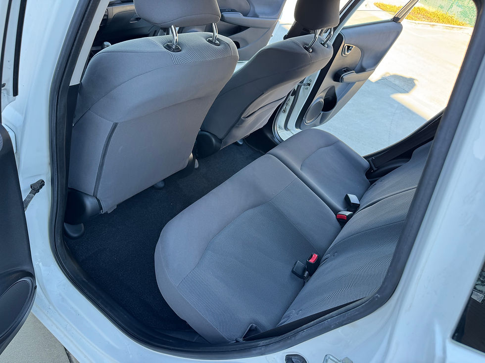 Thumbnail: 2012 Honda Fit 5-Speed