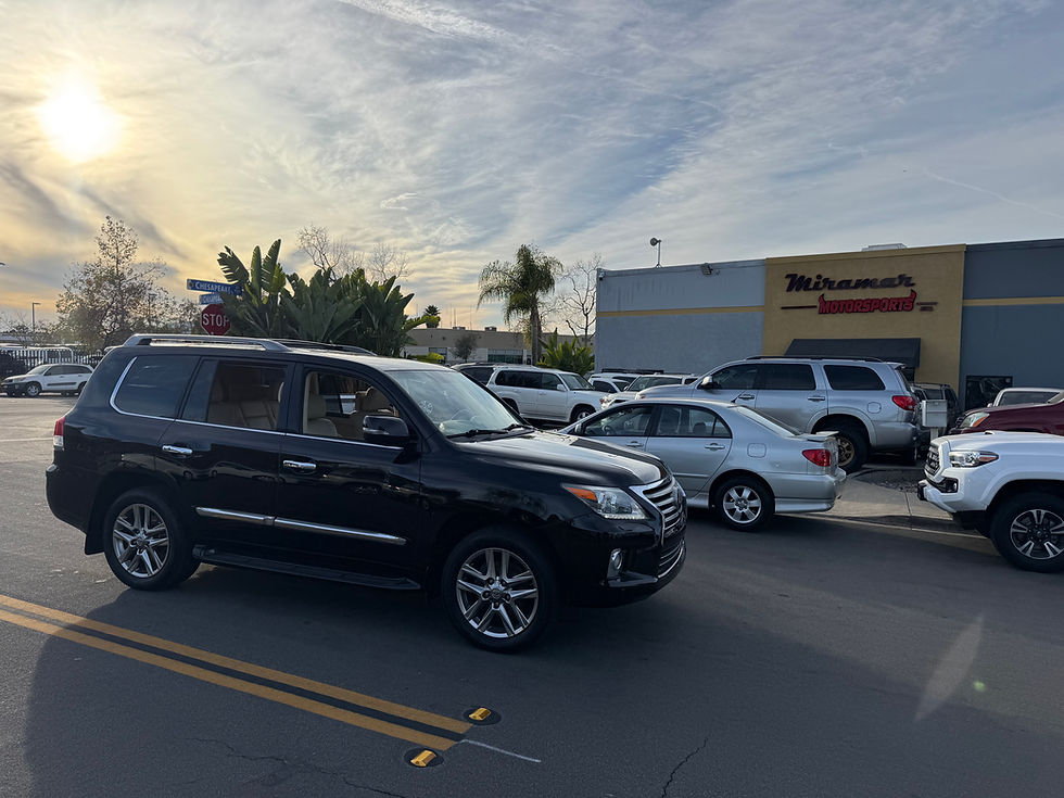 Thumbnail: 2013 Lexus LX 570