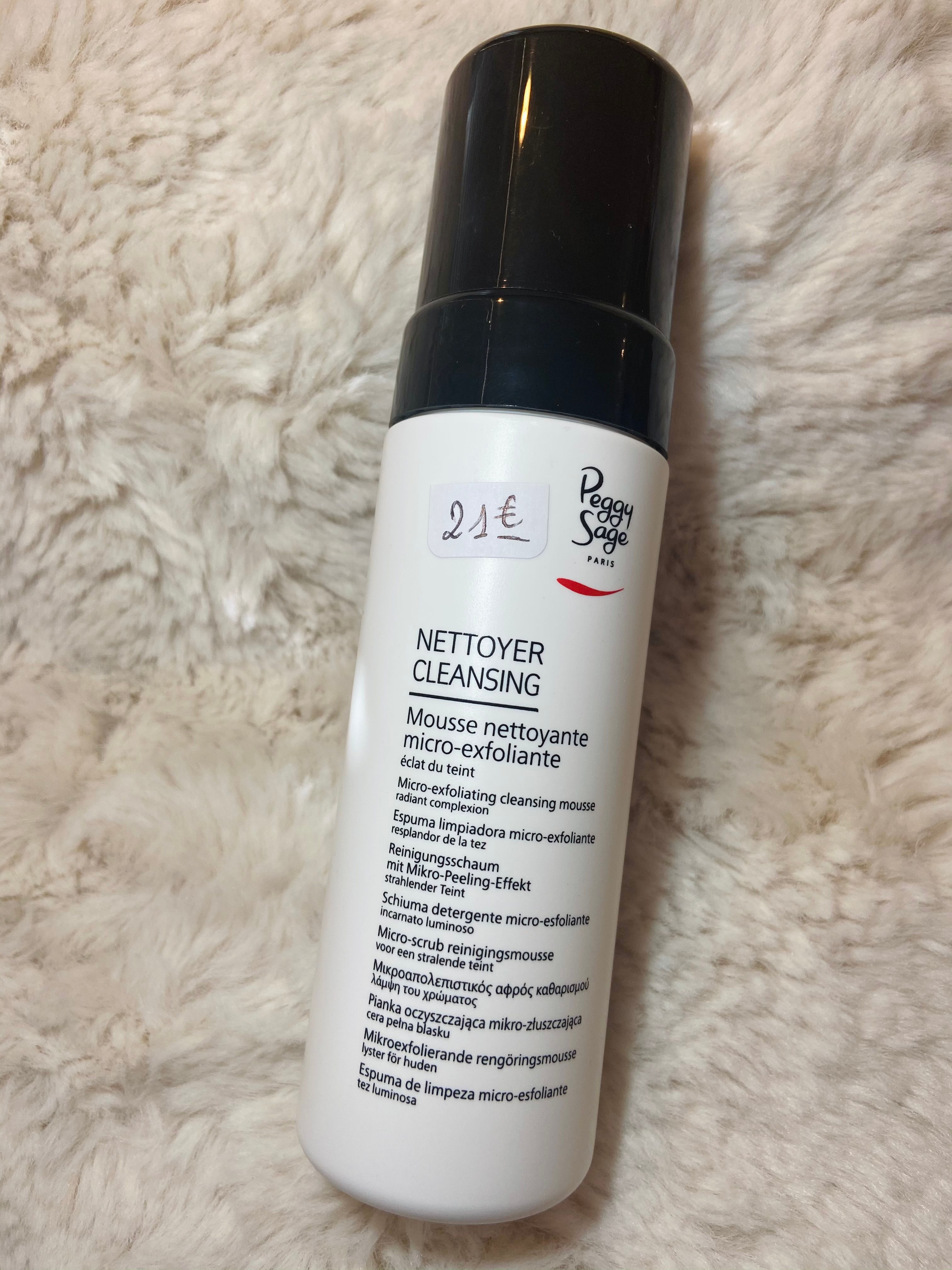 Mousse nettoyante micro-exfoliante