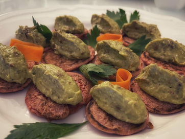 Blinis with guacamole