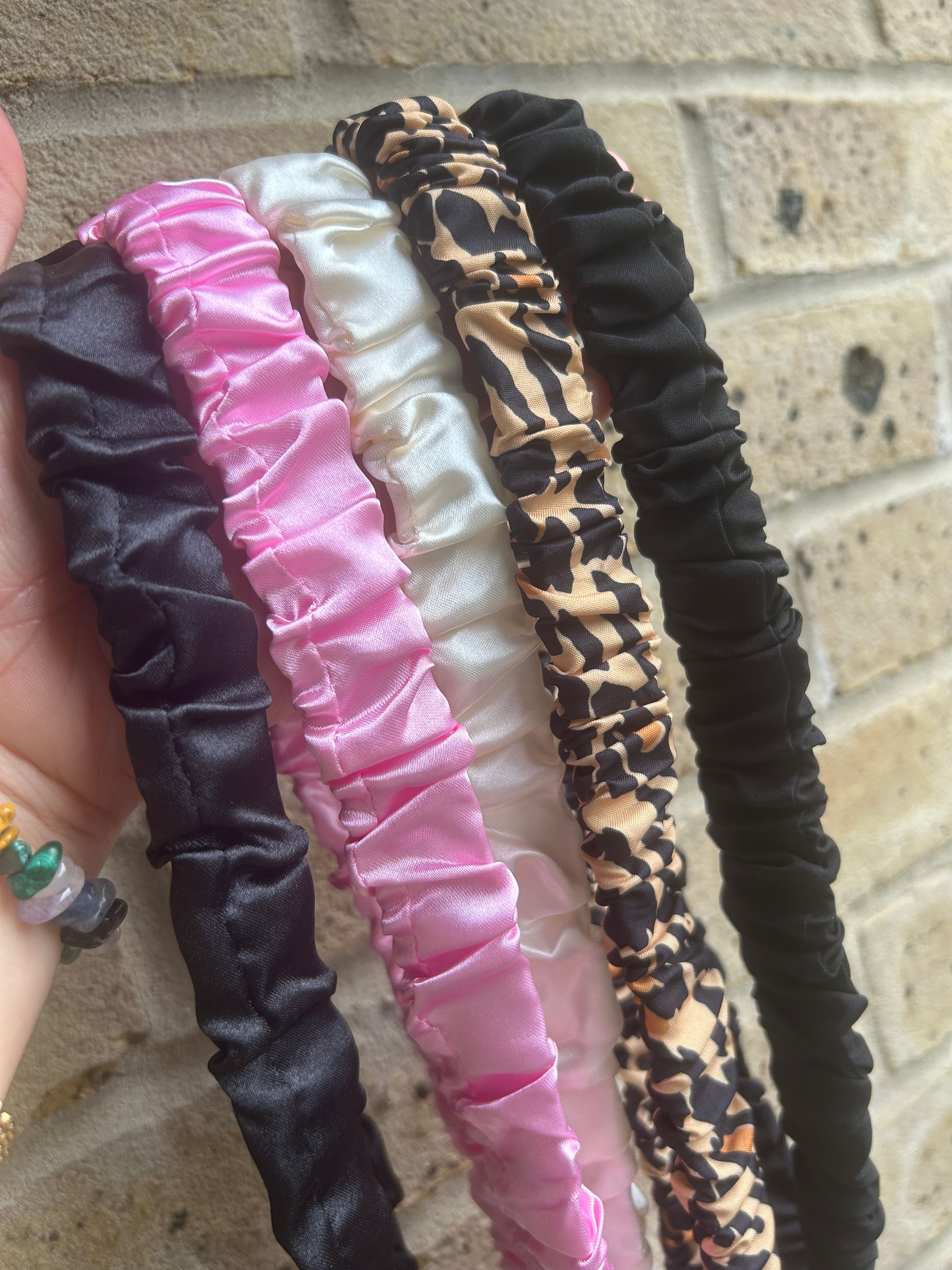 Scrunchie Lanyard Cream Silk
