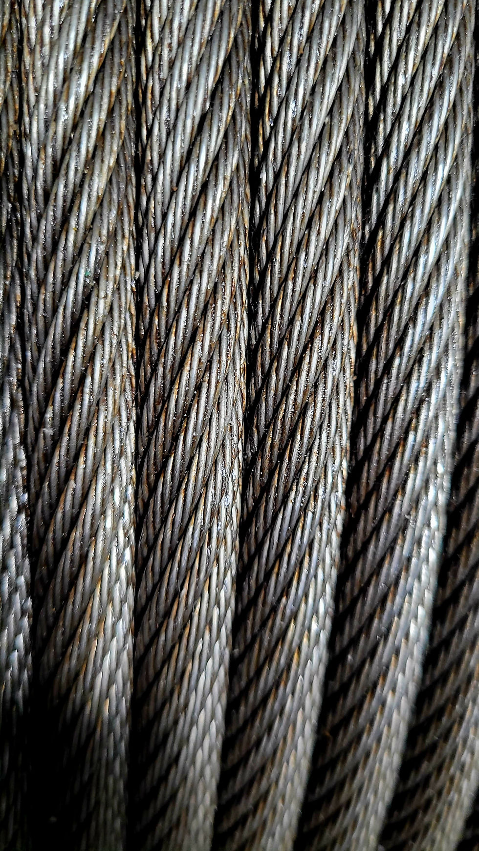 Cable de acero antigiratorio