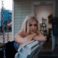 Sara.jpg
