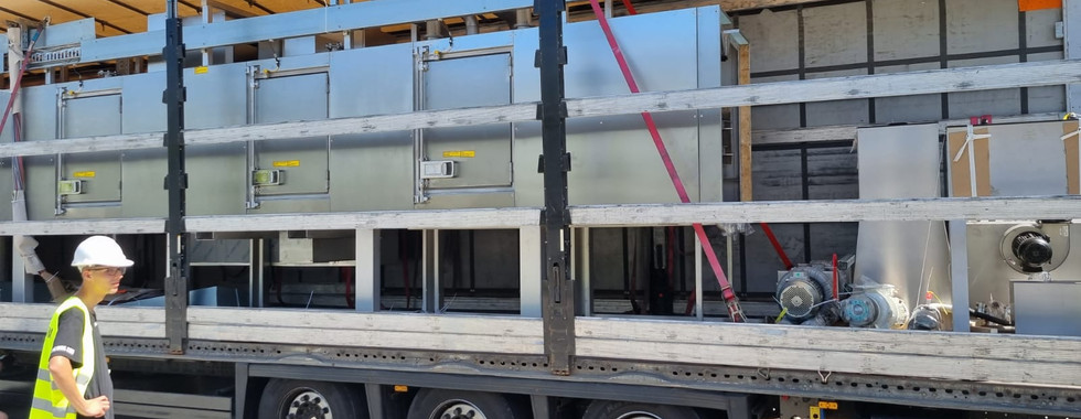 Rozładunek maszyny we Wrocławiu