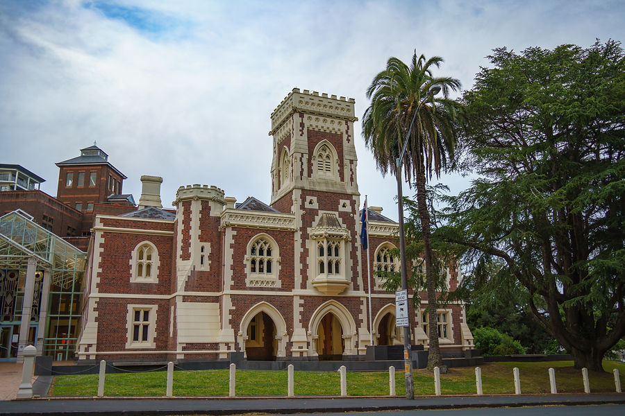 Tudor Style Auckland High Court in the city of Auckland.jpg