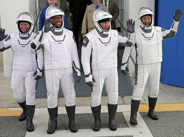 Launching, United