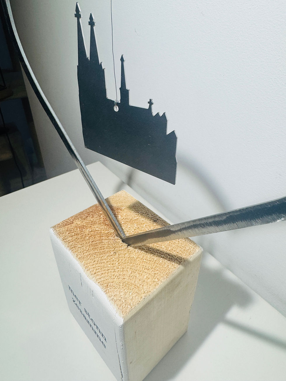 Miniaturbild: Dom im Herzen, im bedruckten Altholz-Sockel