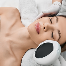 A-girl-during-lumecca-IPL-treatment.png