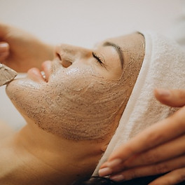 woman-visiting-cosmetologist-making-rejuvenation-procedures_1303-26055.jpg