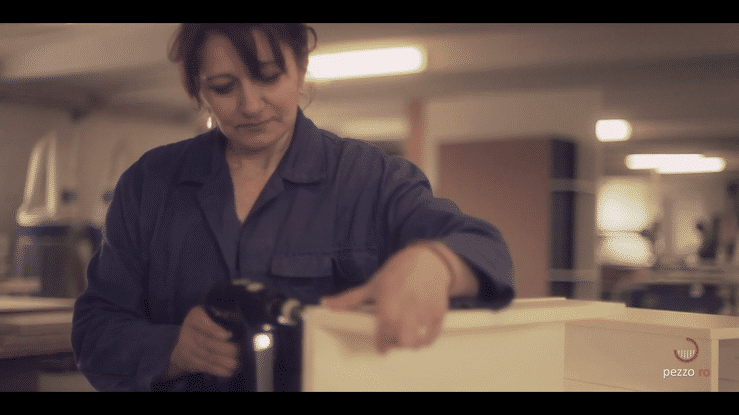 Pezzo Mobili by Avantgrapho | AD